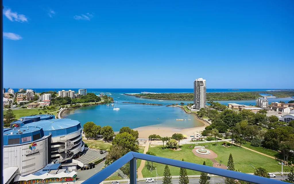 Tweed Heads 2Zimmer Dual Key Sub Penthouse with Million Dollar Views