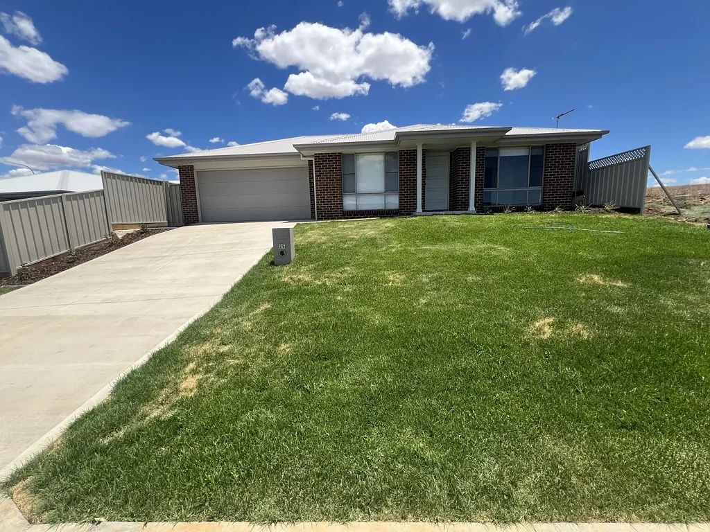 Brand New 4 Bed Home - The Outlook!