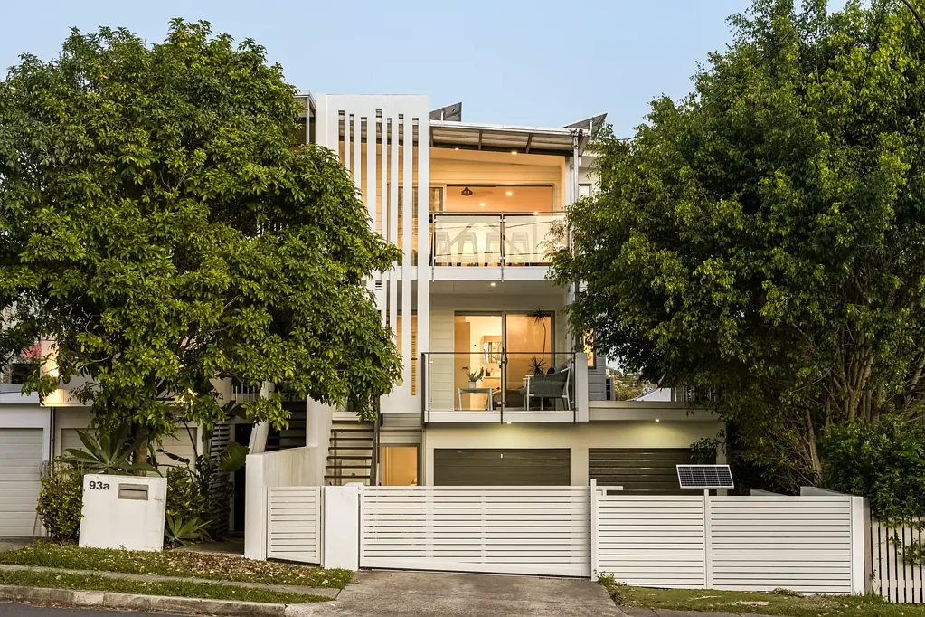 Wooloowin 3Zimmer Dual Living with Spectacular City Views