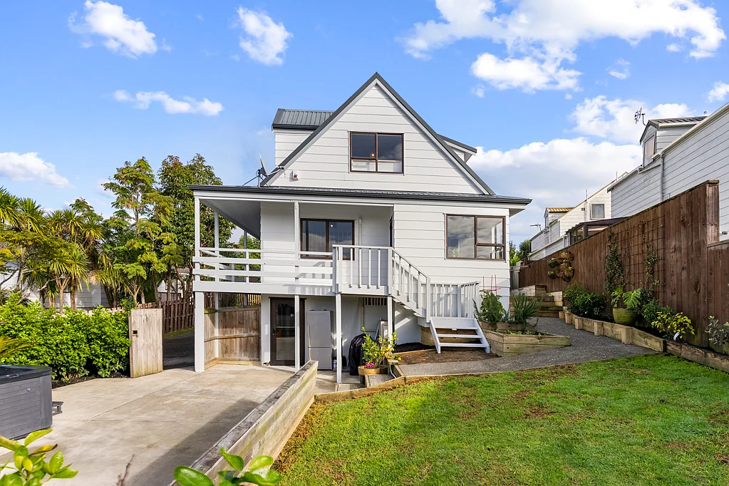2/6 Ceramco Place, Torbay, North Shore City, Auckland