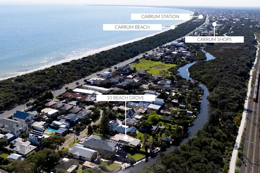 Seaford 3房 Seaford Sanctuary: 空间、水景与多功能性 Seaford Sanctuary: Space, Water, and Versatility