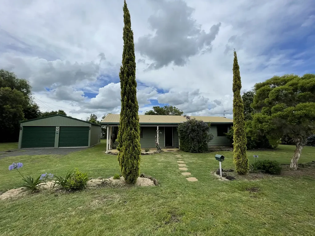 Spacious & Low-Maintenance Family Home with Double Garage Shed