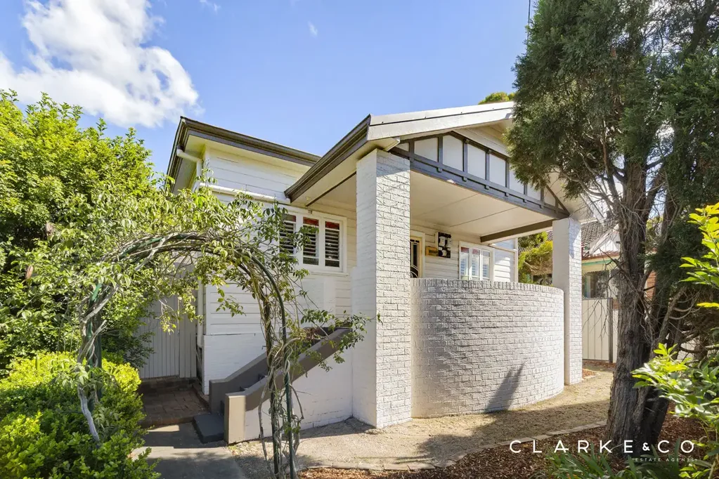 East Maitland 3Zimmer CLASSIC CHARACTER IN A CONVENIENT EAST MAITLAND LOCATION!