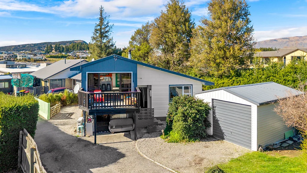 Wanaka 3Zimmer Family starter or Grab your builder Priced to sell!