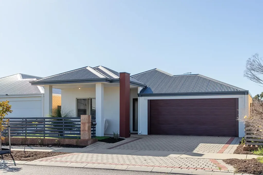 Champion Lakes 3ਬੈੱਡਰੂਮ Stylish Modern Living in an Immaculate, Low-Maintenance Home!