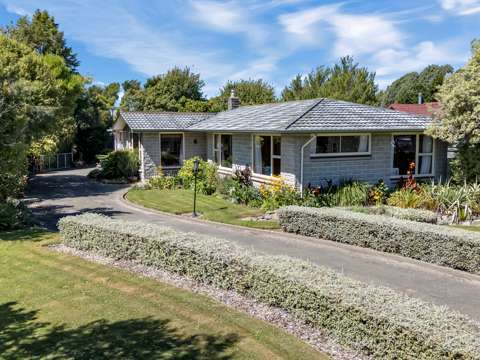 Kaiapoi 3房  Land, Location and Loaded with Opportunity!