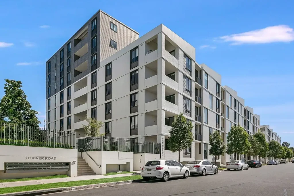 Serenity - modern two bedroom apartment with water view