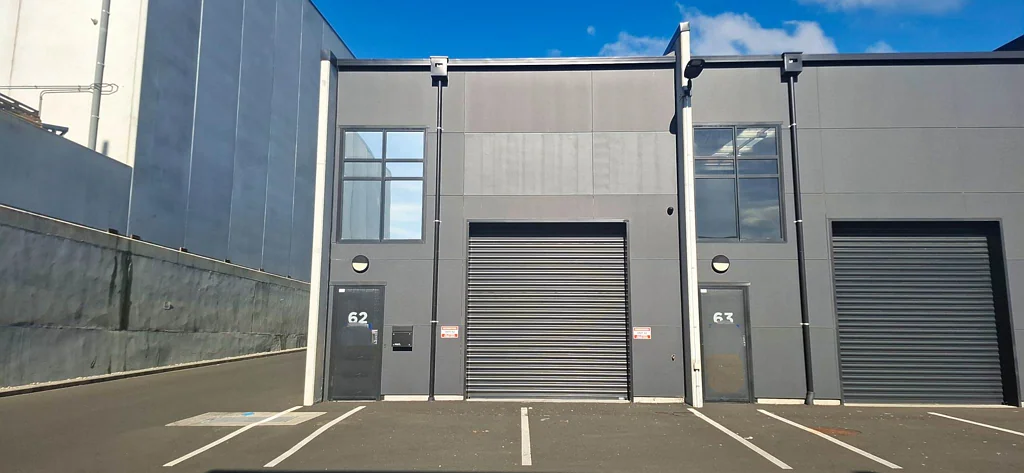 Silverdale  POLE-POSITIONED 91m² INDUSTRIAL UNIT