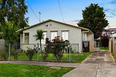 Braybrook 3房 老式住宅 - 占地约 590 平方米，潜力无限 OLDER STYLE HOME - OUTSTANDING POTENTIAL ON APPROX. 590m2