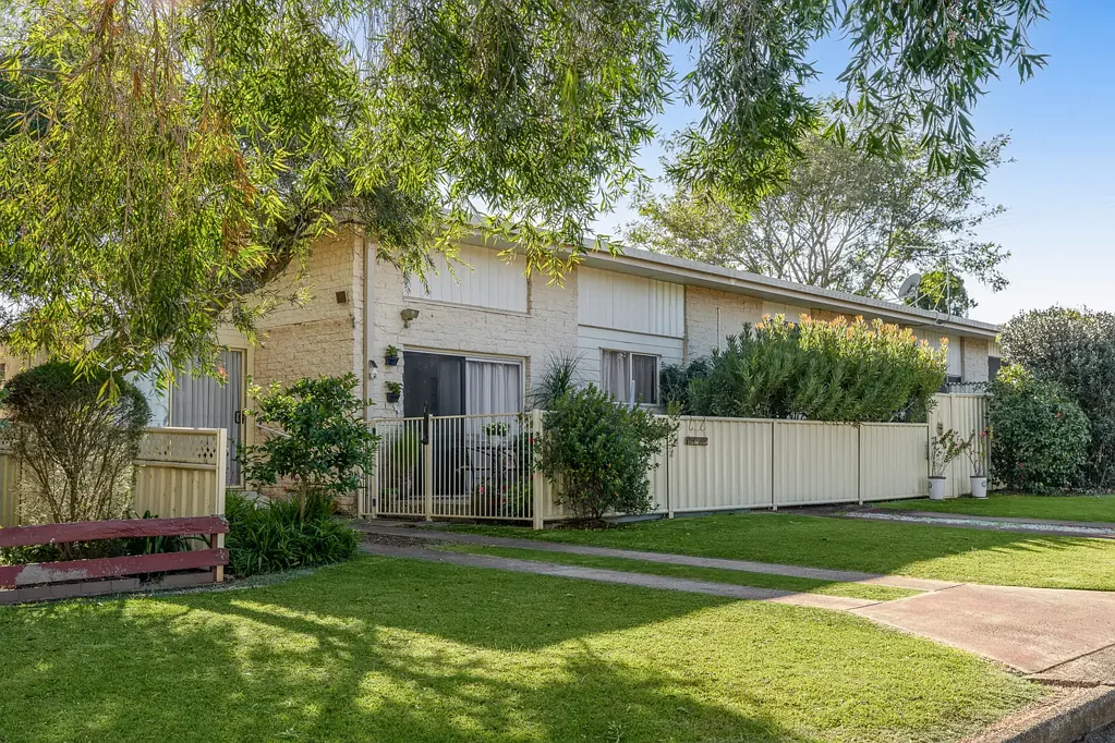 Rangeville 4غرفة نوم Exceptional Rangeville Opportunity with Spacious Living and Private Granny Flat
