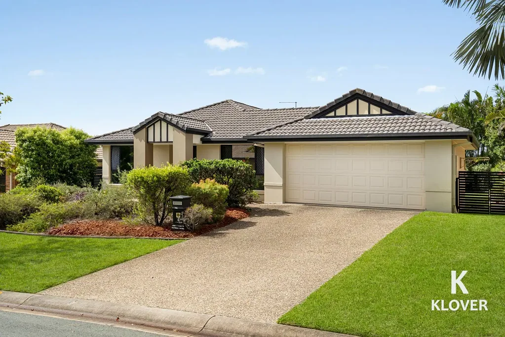 🏡 Spacious Family Home with Huge Outdoor Entertaining Area!