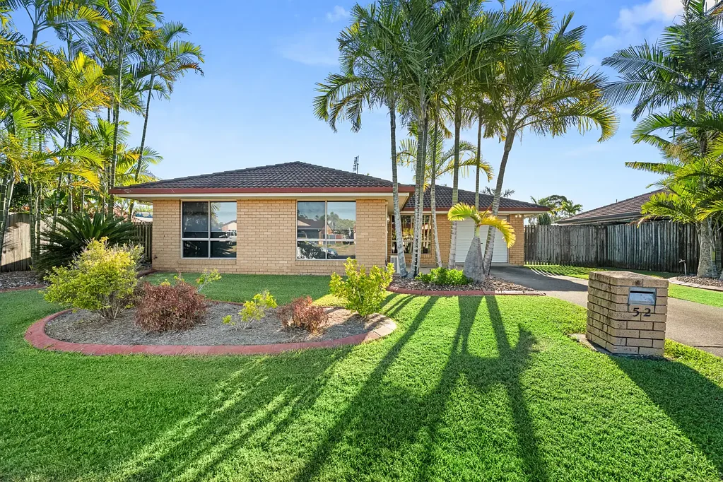 52 Ibis Boulevard, Eli Waters, QLD 4655