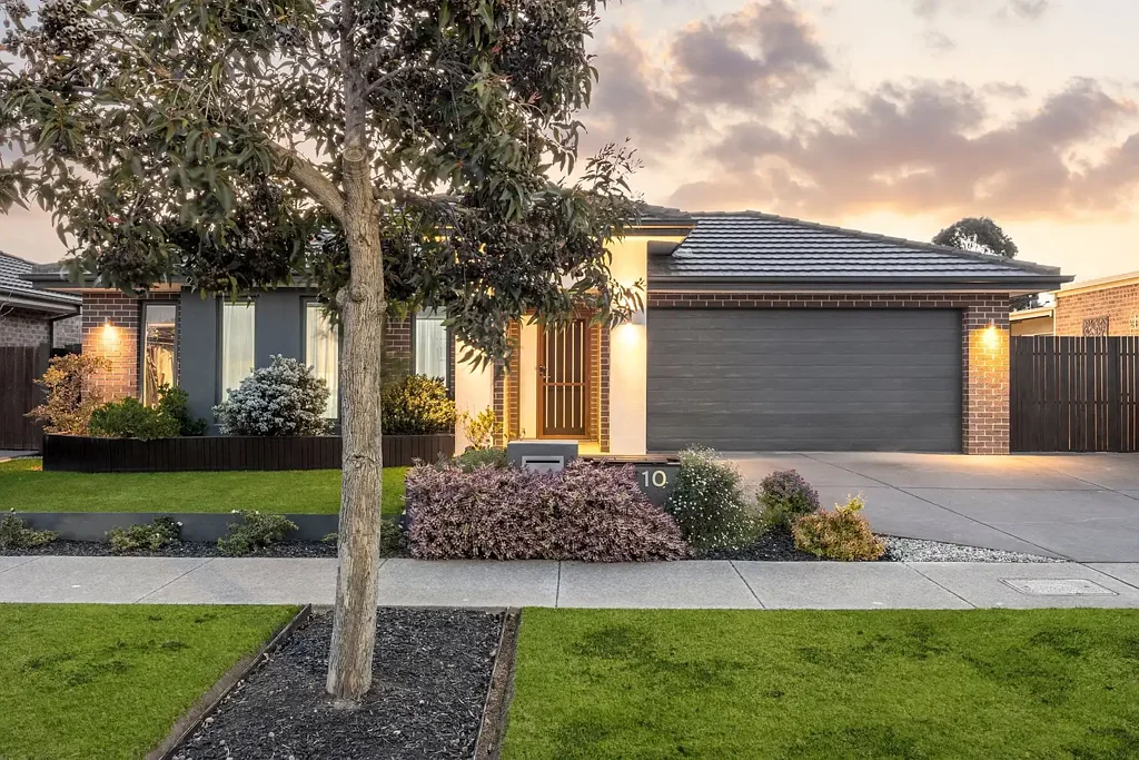 Armstrong Creek 4Zimmer Grand Family Entertainer with Rare Double Side-Gate Access!