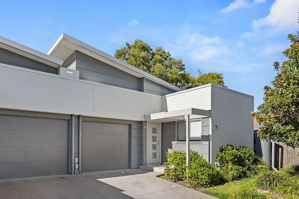 Adamstown 2房  Put simply, architectural design meets Adamstown convenience