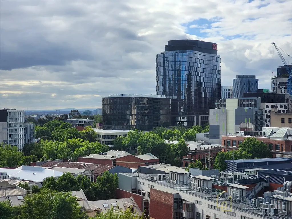 Stunning One Bed Plus Study