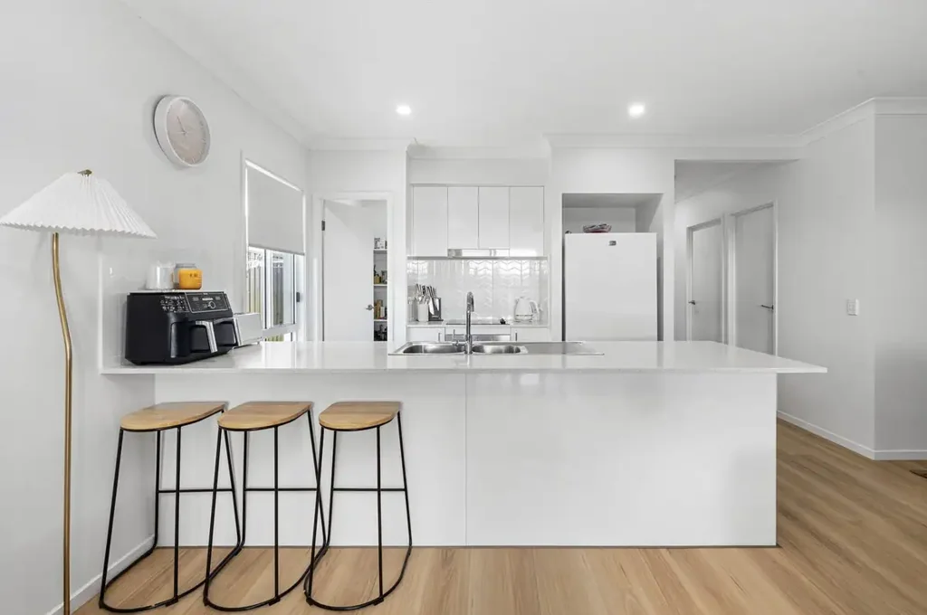 LOW MAINTENANCE LIVING