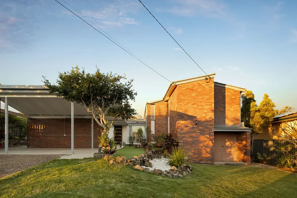 Chapel Hill 4ਬੈੱਡਰੂਮ A Versatile Family Retreat in a Coveted School Catchment