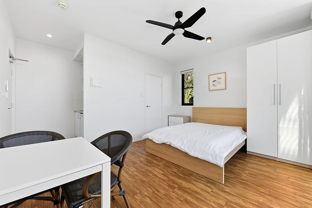 Fully Furnished, Modern studio in the heart of Bondi Junction for Lease.