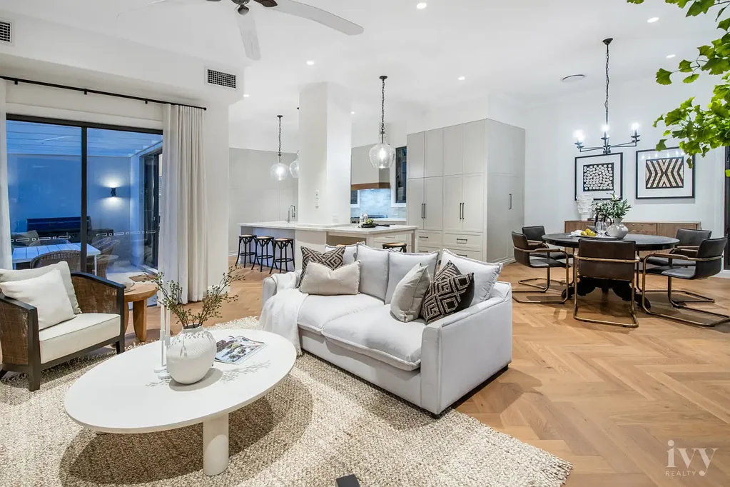 1873 Sawgrass Place, Hope Island, QLD 4212