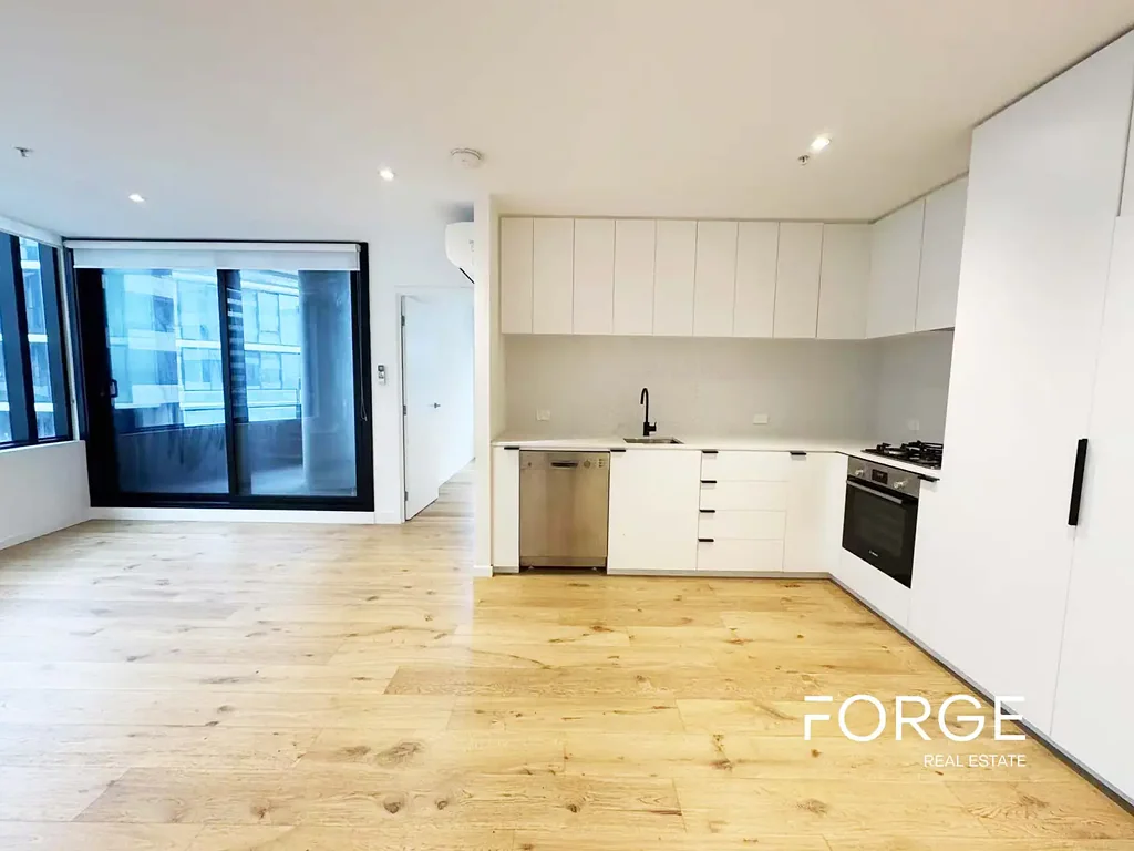Riverside Residence 2 Bedrooms and Study Room Apartment