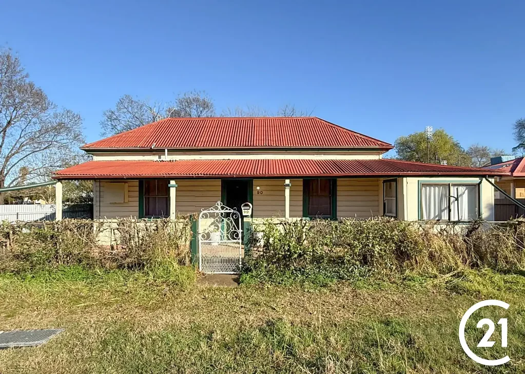 Forbes 3 Bedroom Century21 Central West Parkes and Forbes - 6852 3793