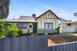 12 Dorothea Street, South Kalgoorlie