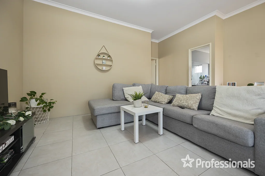 7 Llewellyn Way, Two Rocks, WA 6037