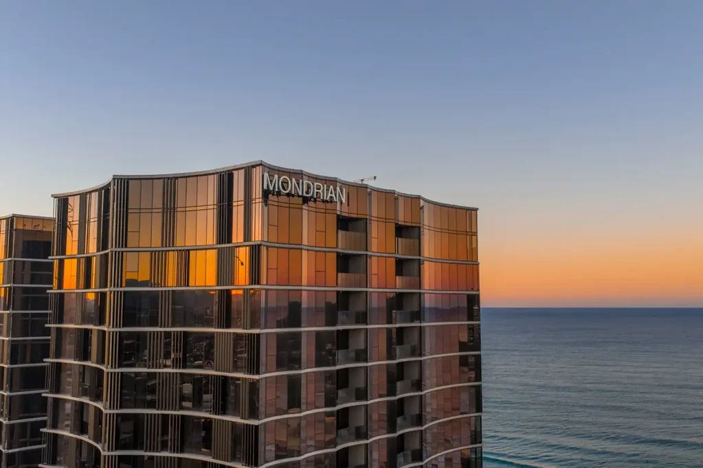 Burleigh Heads 2 Bedroom THE MONDRIAN EXPERIENCE