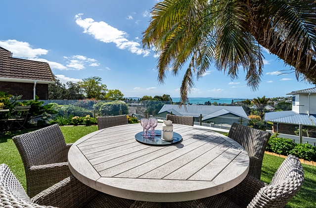 44 Cook Street, Howick, Manukau City
