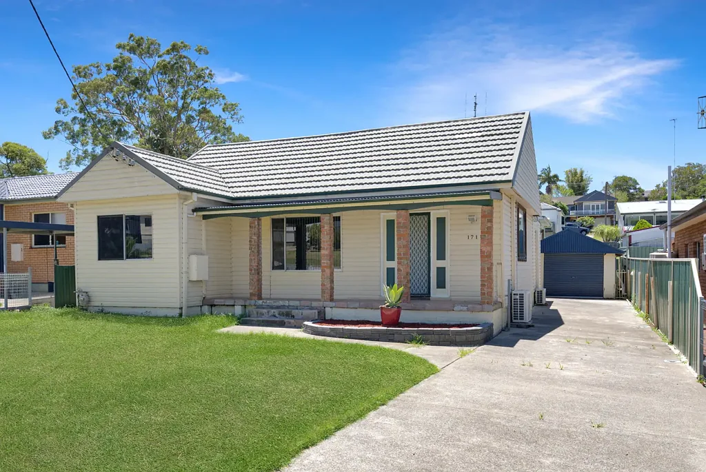 171 Wommara Avenue, Belmont North, NSW 2280
