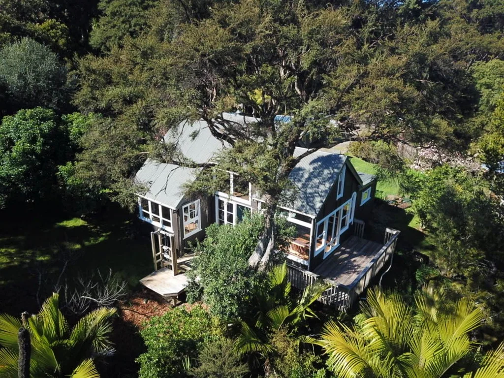 Great Barrier Island 2房  Centrally Located Barrier Cutie - Nature & Privacy