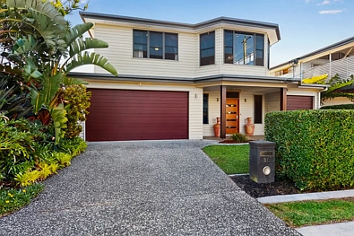 Margate 4房  马盖特豪华海景房，带游泳池和双重居住潜力  Margate Luxury Home with Ocean Views, Pool & Dual Living Potential