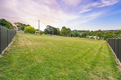 Labas ng Bahay - 6 Lyndhurst Street, Gordon, VIC 3345