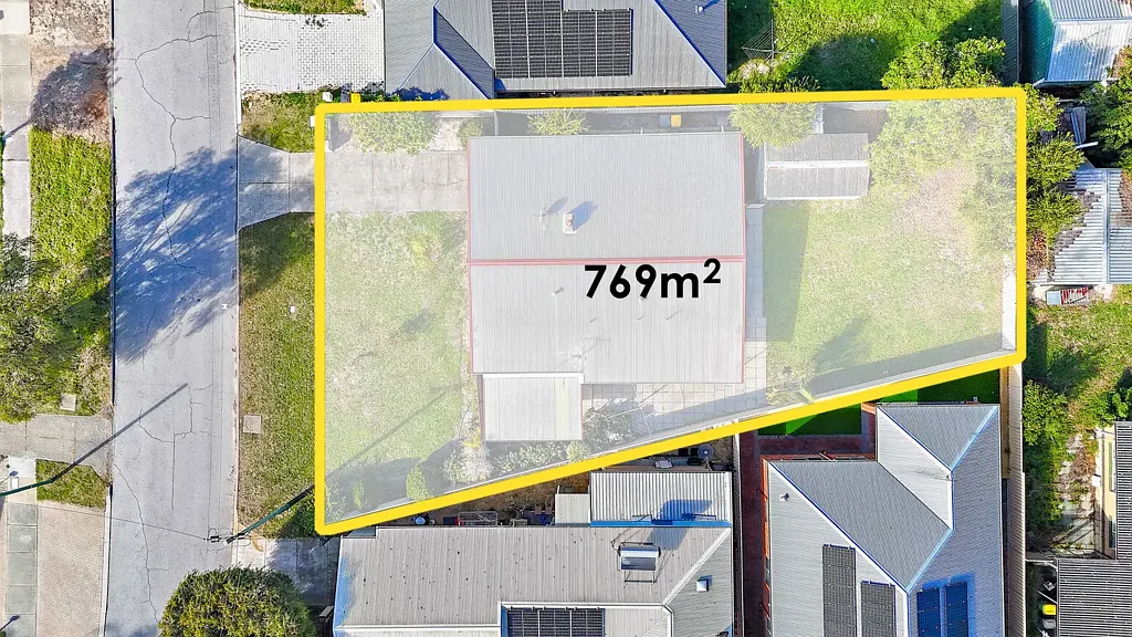 Thornlie 3房  Spacious Living on a Generous 769sqm Block