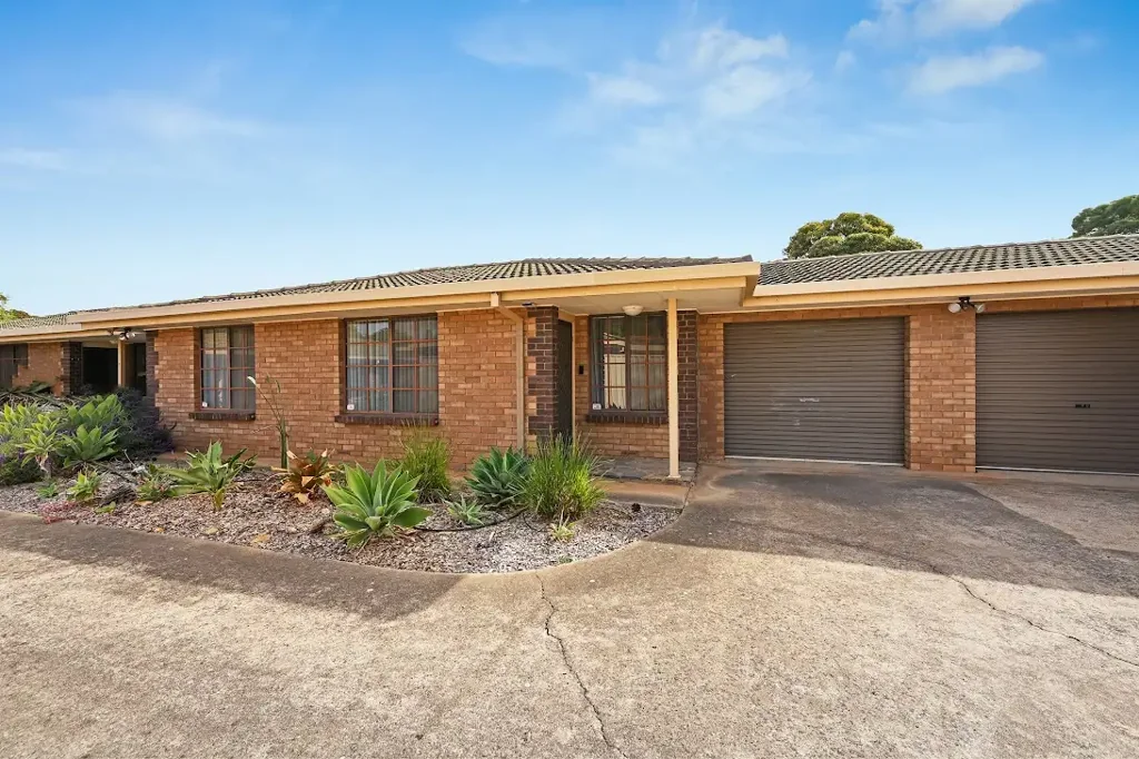 Fully Furnished | Stylish | Easy living close to CBD