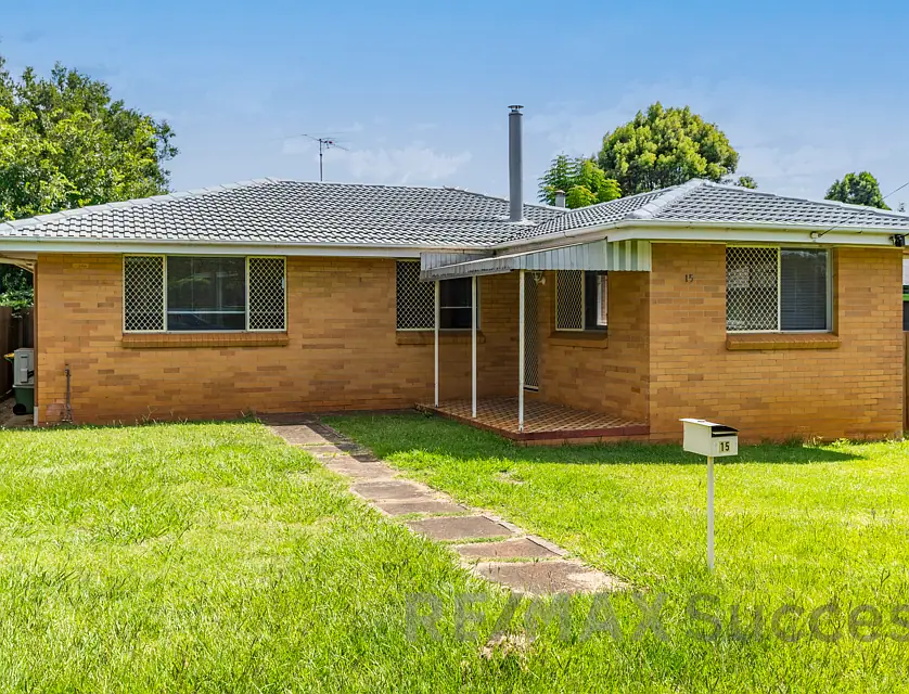 15 Dalgleish Street, South Toowoomba, Toowoomba, 3 कमरे, 1 बाथरूम, House