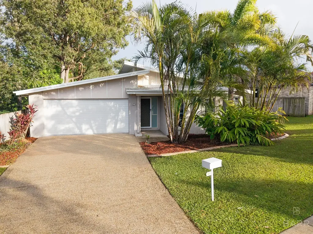 Moggill 4침실 Stylishly Refreshed Family Home with Multiple Living Areas