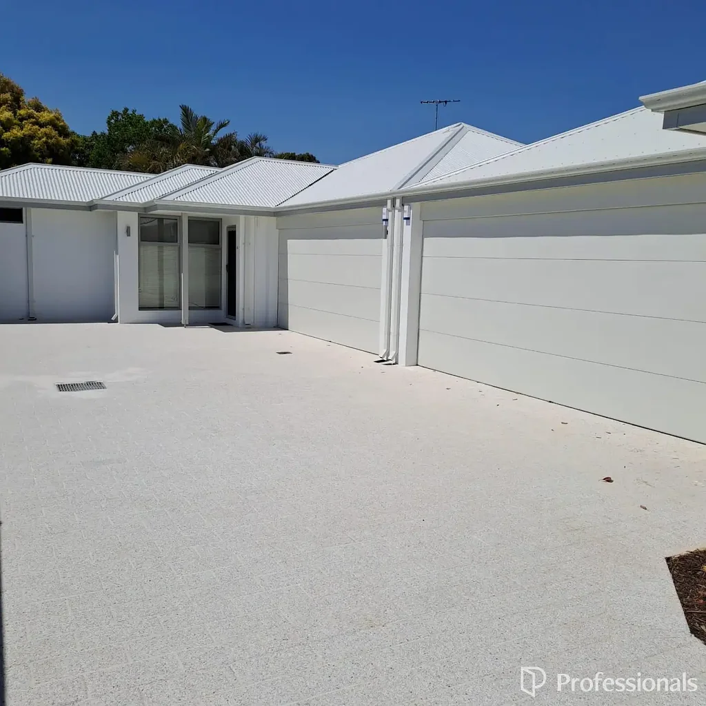Bright, Open-Plan Living Meets Ultimate Everyday Convenience!