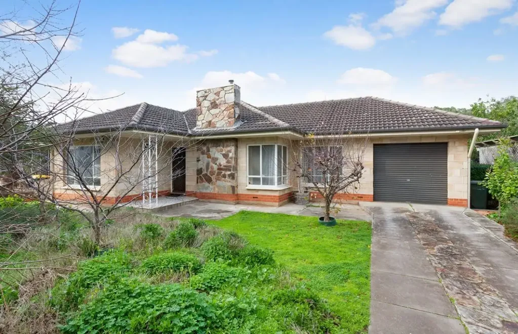 Updated 3-Bedroom Family Home in a Convenient Location