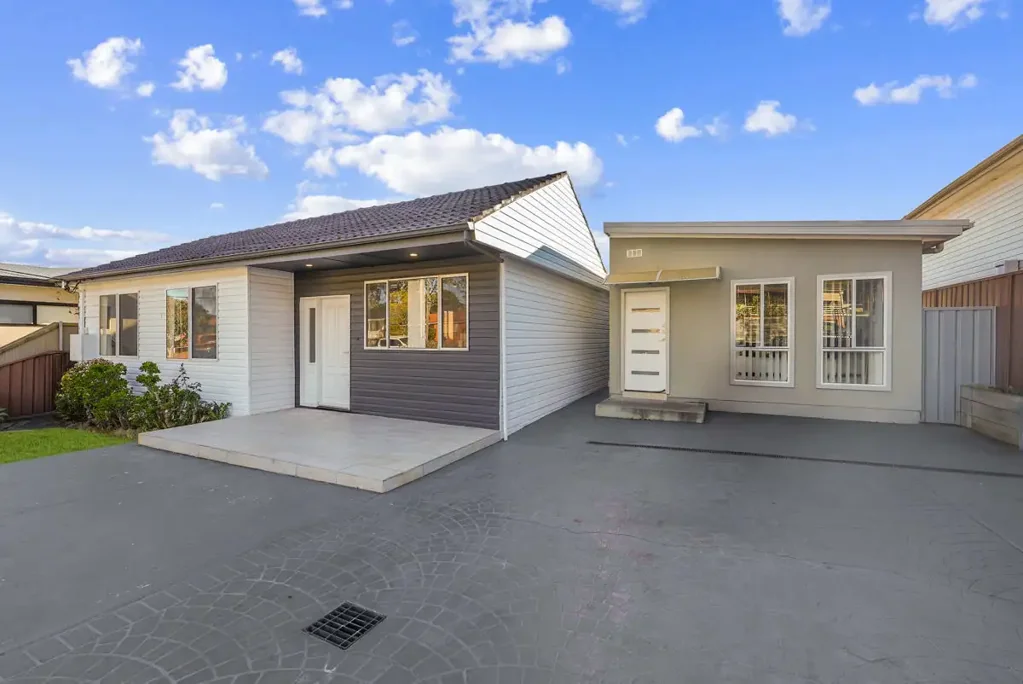 Guildford 5 Bedroom DUAL HOME PACKAGE   - OPEN TO VIEW SAT 06/09/2025 @ 1-1.30PM