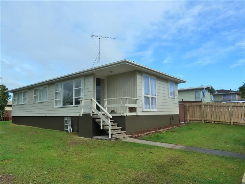 144 Mahia Road, Wattle Downs, Auckland - Manukau, 5 Bedrooms, 2 Bathrooms