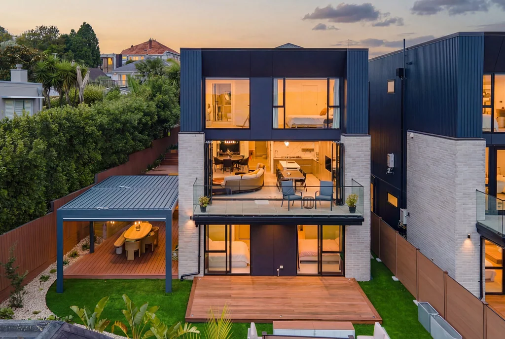 Remuera 4Zimmer ARCHITECTURAL STANDALONE | REMUERA REIMAGINED I DGZ