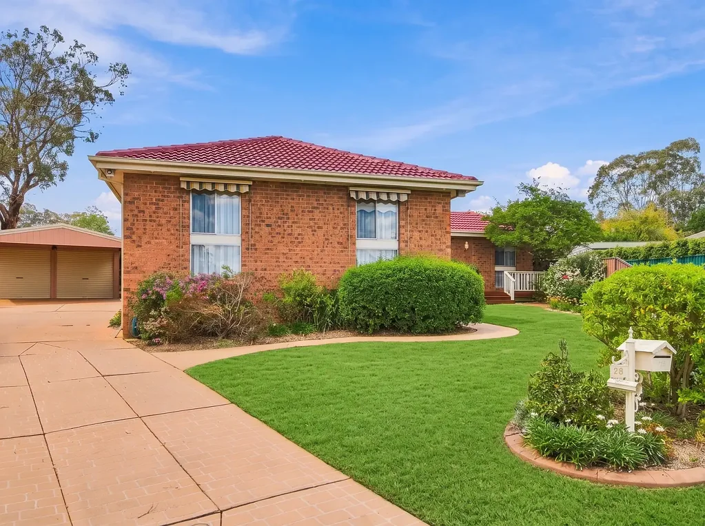 Camden South 4房 宽敞的家庭港湾，成长空间无限 A Spacious Family Haven with Room to Grow