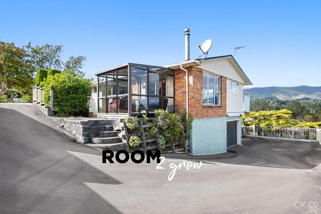 Brown Owl 4房  ROOM TO GROW - SPACE TO BREATHE