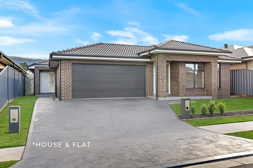 Stream Hill 6房  House + Flat for Extended Family or a Great Investment