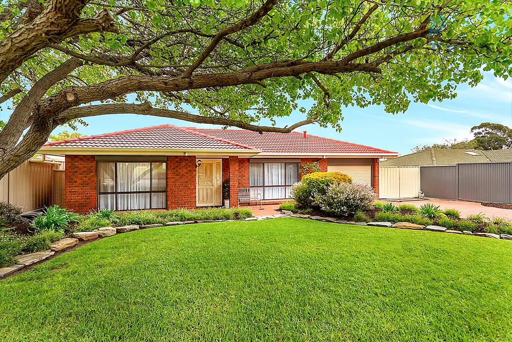 10 Lutyens Avenue, St Agnes, SA 5097