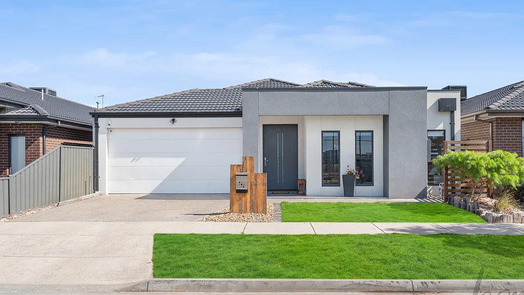 14 Sunmoth Road, Craigieburn, VIC 3064