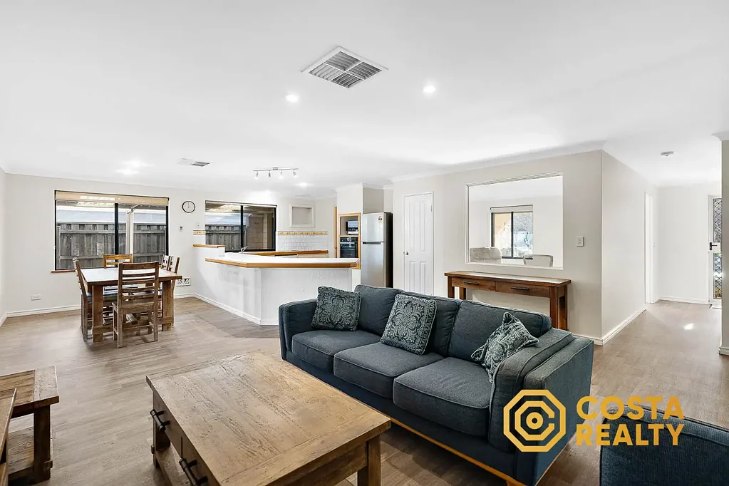 Canning Vale 4कमरा YOUR PERFECT FAMILY HOME!!!