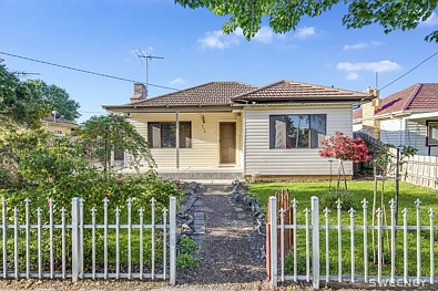 Altona North 4房 温馨宜人的成长型家庭住宅 A Warm And Welcoming Family Home To Grow Into