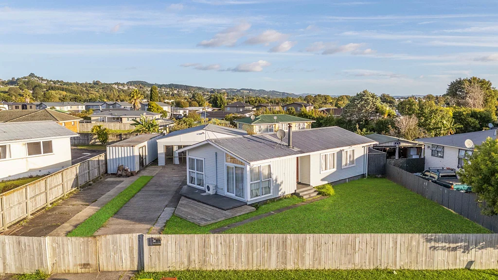 Papakura 3Zimmer BIG LAND. BIG FRONTAGE. BIG POTENTIAL!